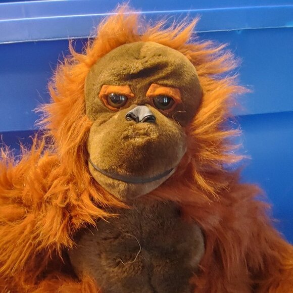 VINTAGE CHOSUN ORANGUTAN MONKEY BROWN PLUSH STUFFED ANIMAL - Picture 3 of 7